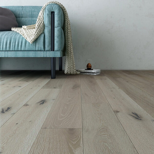 This is an image of the tile product Lusso Euro Oak Engineered Wood